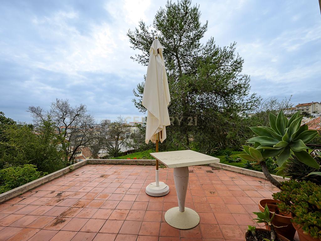 Moradia Contemporânea dos Anos 70 em Brancanes, Setúbal - Image 36