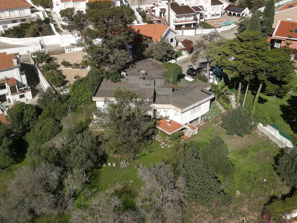 Moradia Contemporânea dos Anos 70 em Brancanes, Setúbal - Image 38