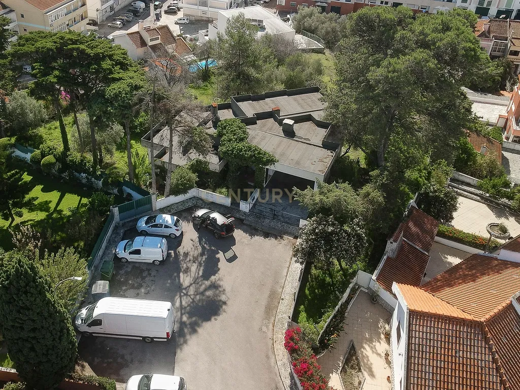 Moradia Contemporânea dos Anos 70 em Brancanes, Setúbal - Image 39