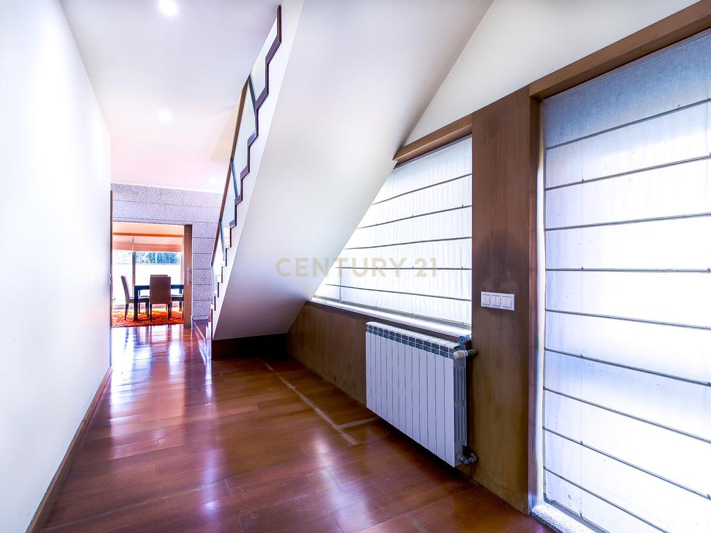 Moradia Isolada T4, com 3 Suites - EXCLUSIVO - sita no Castelo da Maia - Image 10