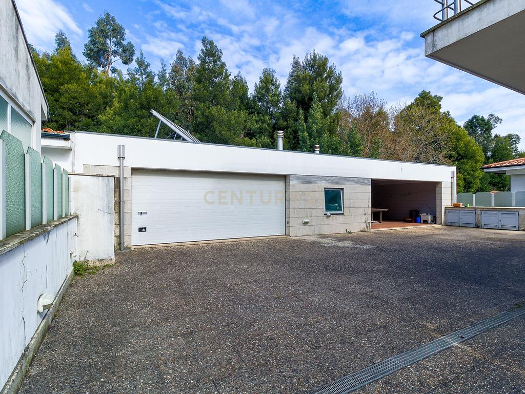 Moradia Isolada T4, com 3 Suites - EXCLUSIVO - sita no Castelo da Maia - Image 27