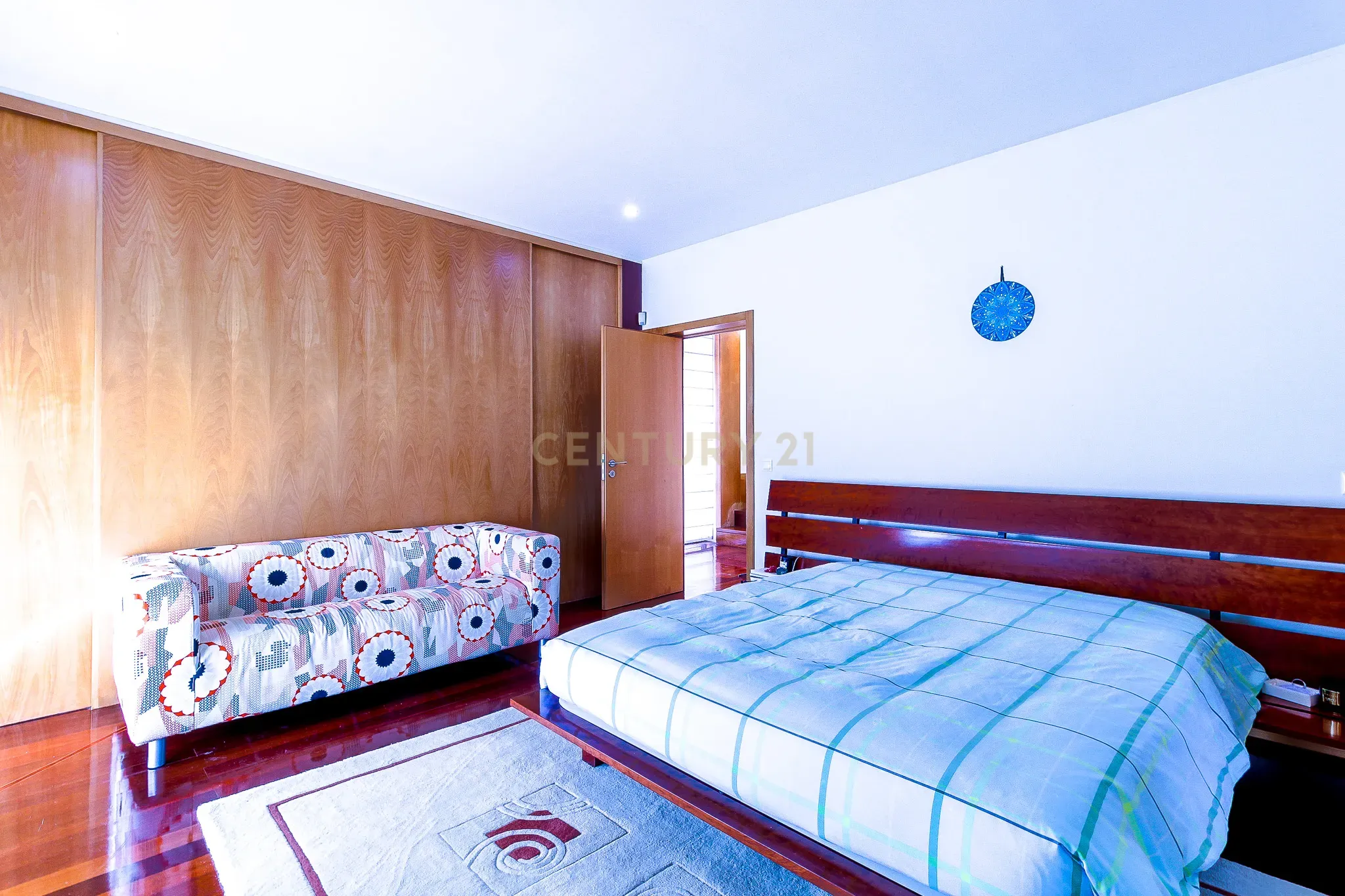 Moradia Isolada T4, com 3 Suites - EXCLUSIVO - sita no Castelo da Maia - Image 15
