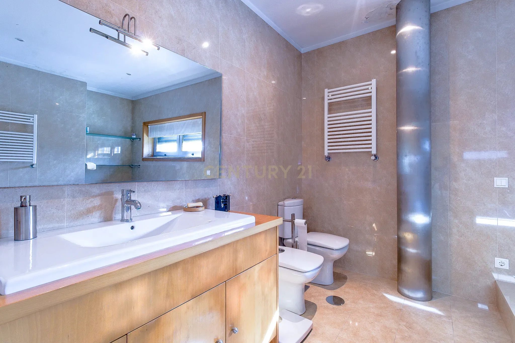 Moradia Isolada T4, com 3 Suites - EXCLUSIVO - sita no Castelo da Maia - Image 19