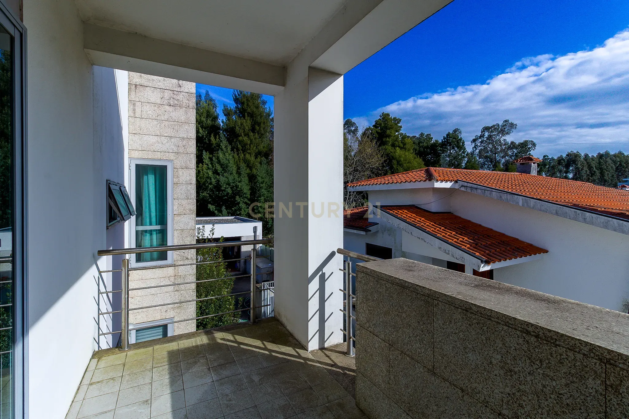 Moradia Isolada T4, com 3 Suites - EXCLUSIVO - sita no Castelo da Maia - Image 22