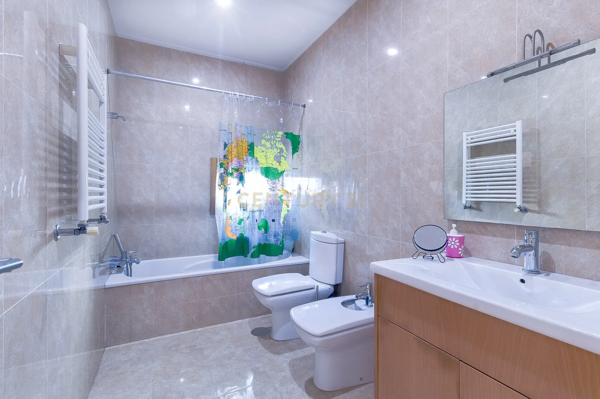 Moradia Isolada T4, com 3 Suites - EXCLUSIVO - sita no Castelo da Maia - Image 20