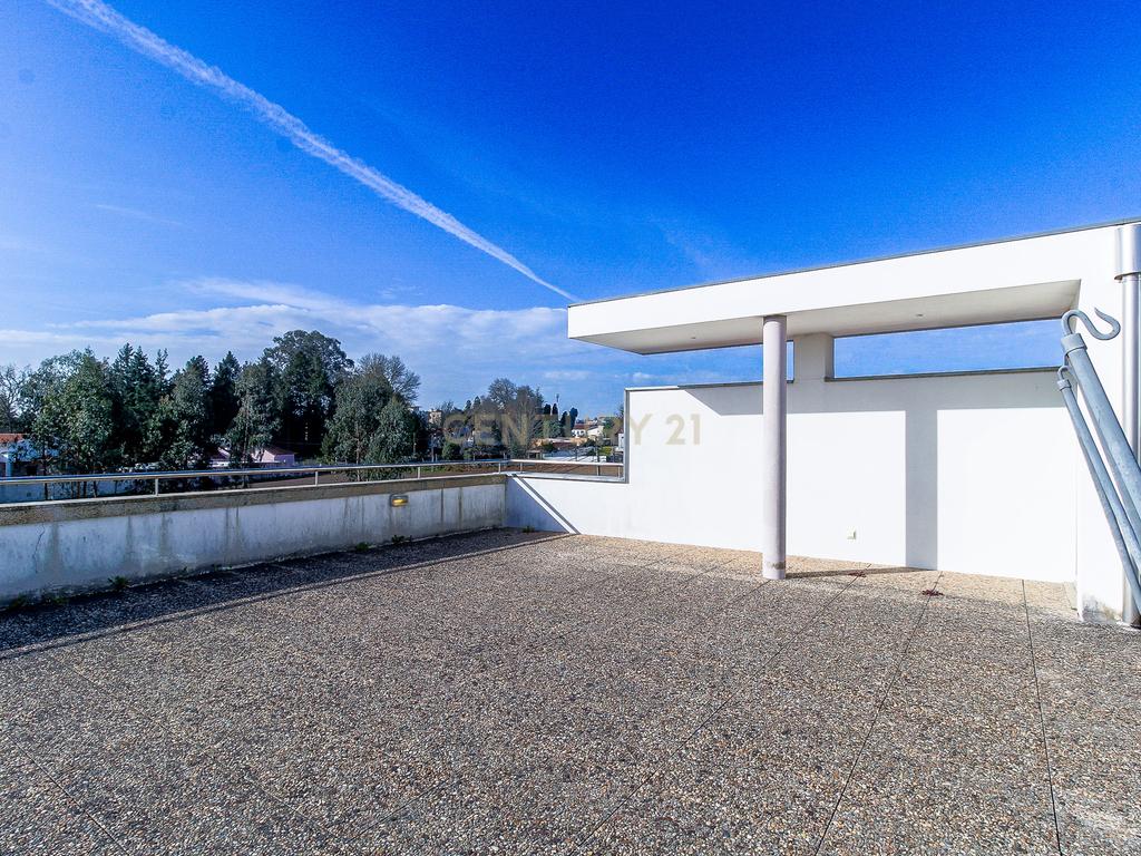 Moradia Isolada T4, com 3 Suites - EXCLUSIVO - sita no Castelo da Maia - Image 23