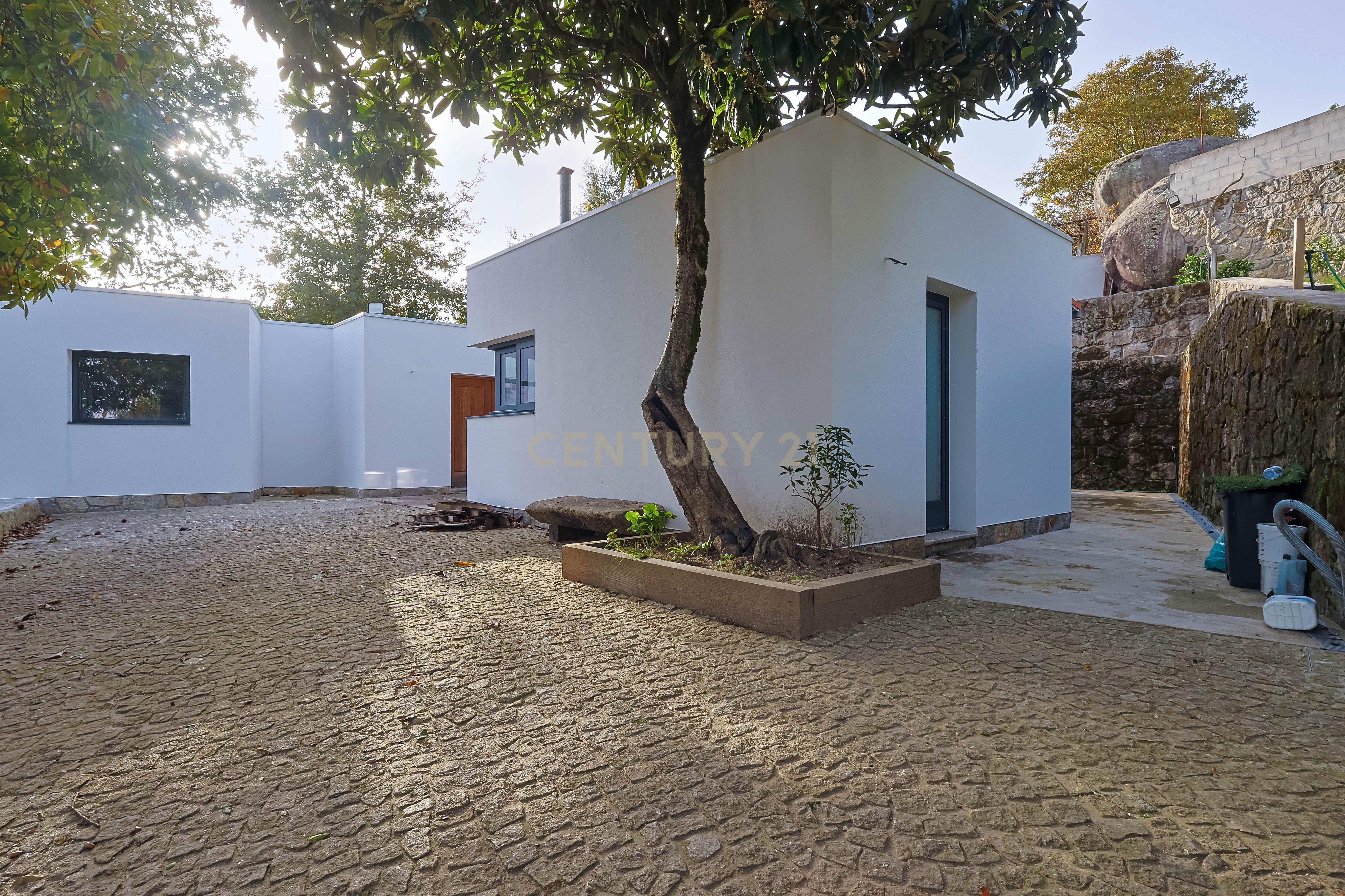 Moradia ímpar 4 frentes em Vila Verde, Braga – Nova Construção - Image 9