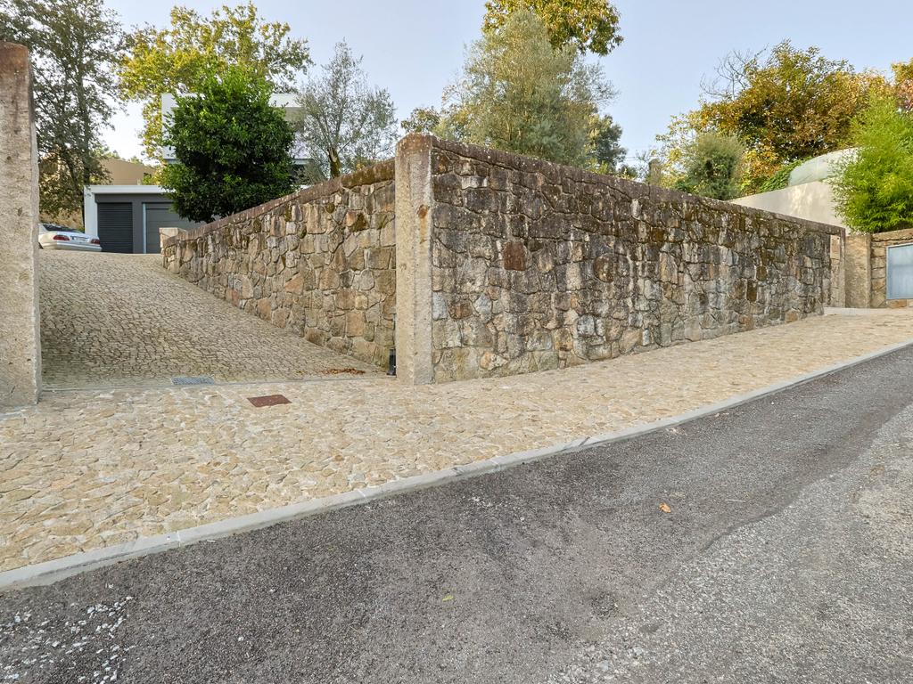 Moradia ímpar 4 frentes em Vila Verde, Braga – Nova Construção - Image 4