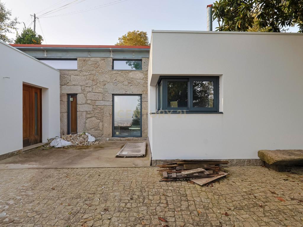 Moradia ímpar 4 frentes em Vila Verde, Braga – Nova Construção - Image 10