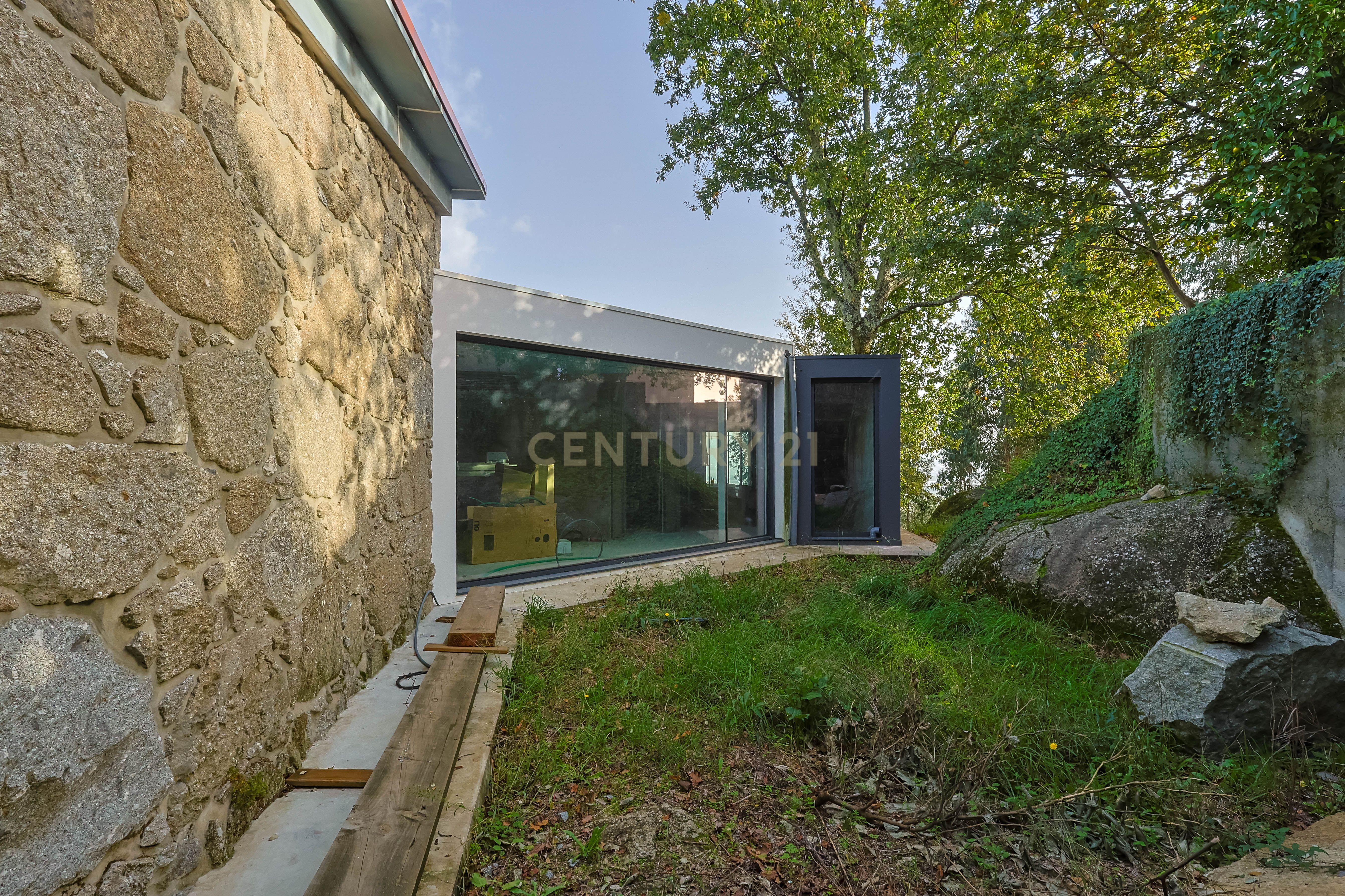 Moradia ímpar 4 frentes em Vila Verde, Braga – Nova Construção - Image 12