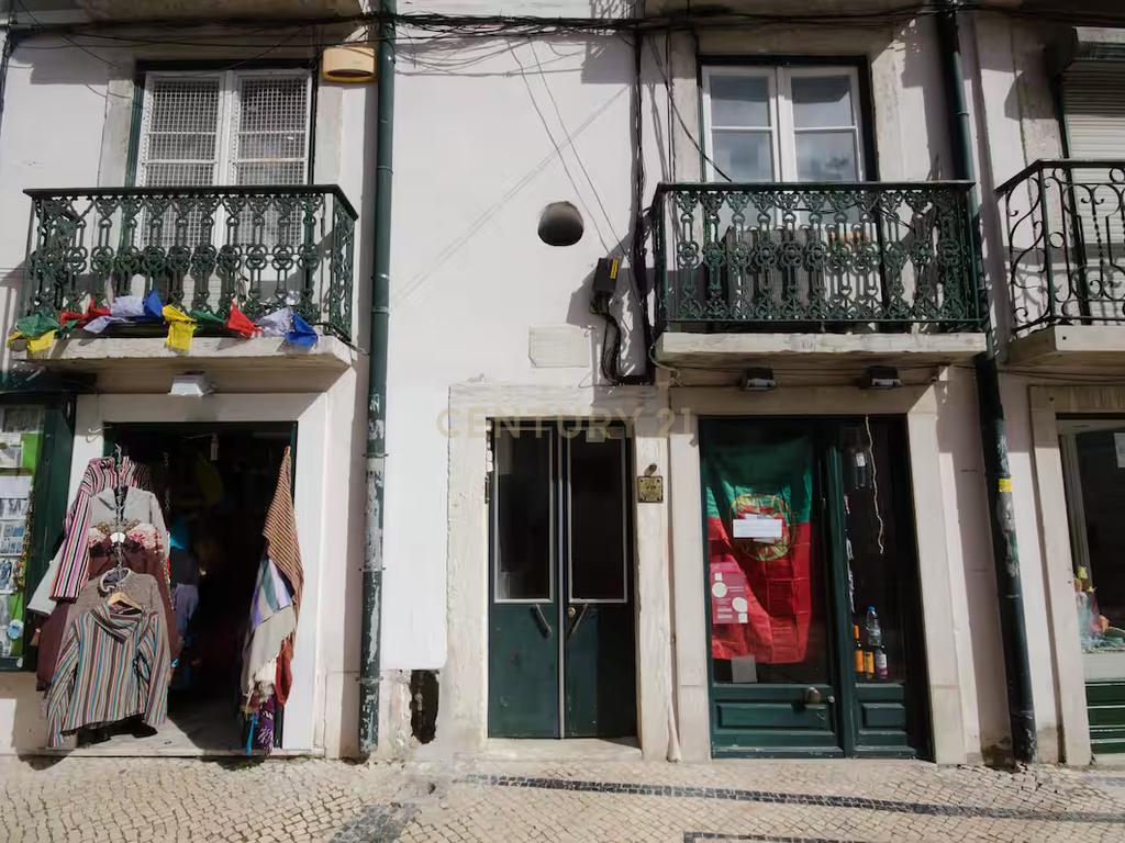 Apartamento T2 à venda na Rua da Mouraria - Image 27