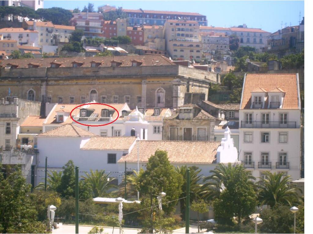 Apartamento T2 à venda na Rua da Mouraria - Image 31