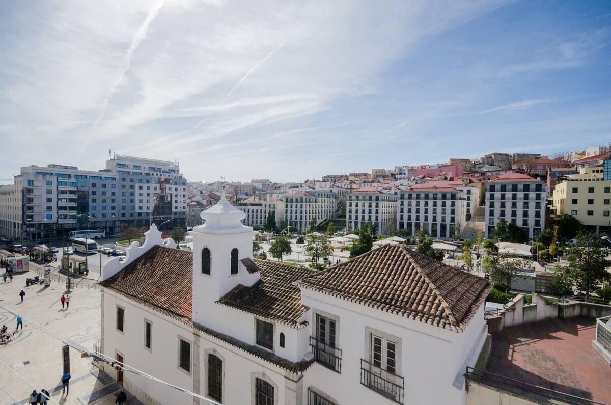 Apartamento T2 à venda na Rua da Mouraria - Image 31