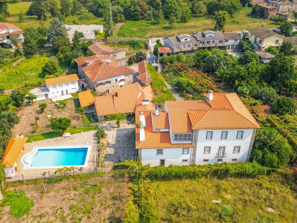 Casa Senhorial com 975 m2 em Amares, Braga - Image 50