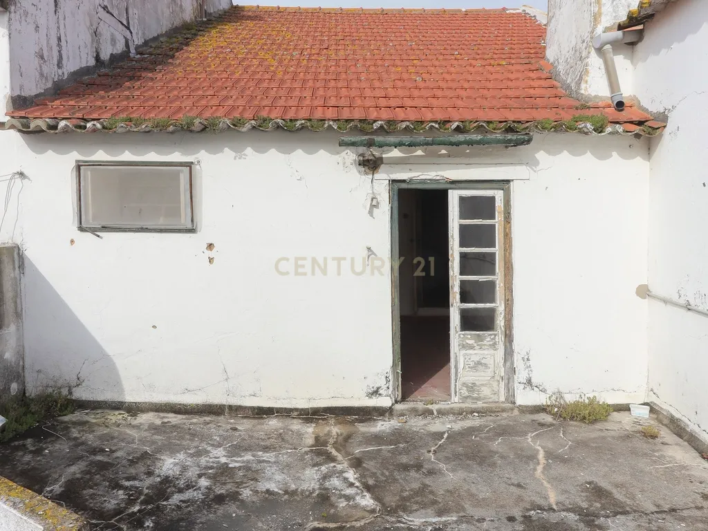 Prédio Misto - Chamusca - Image 31