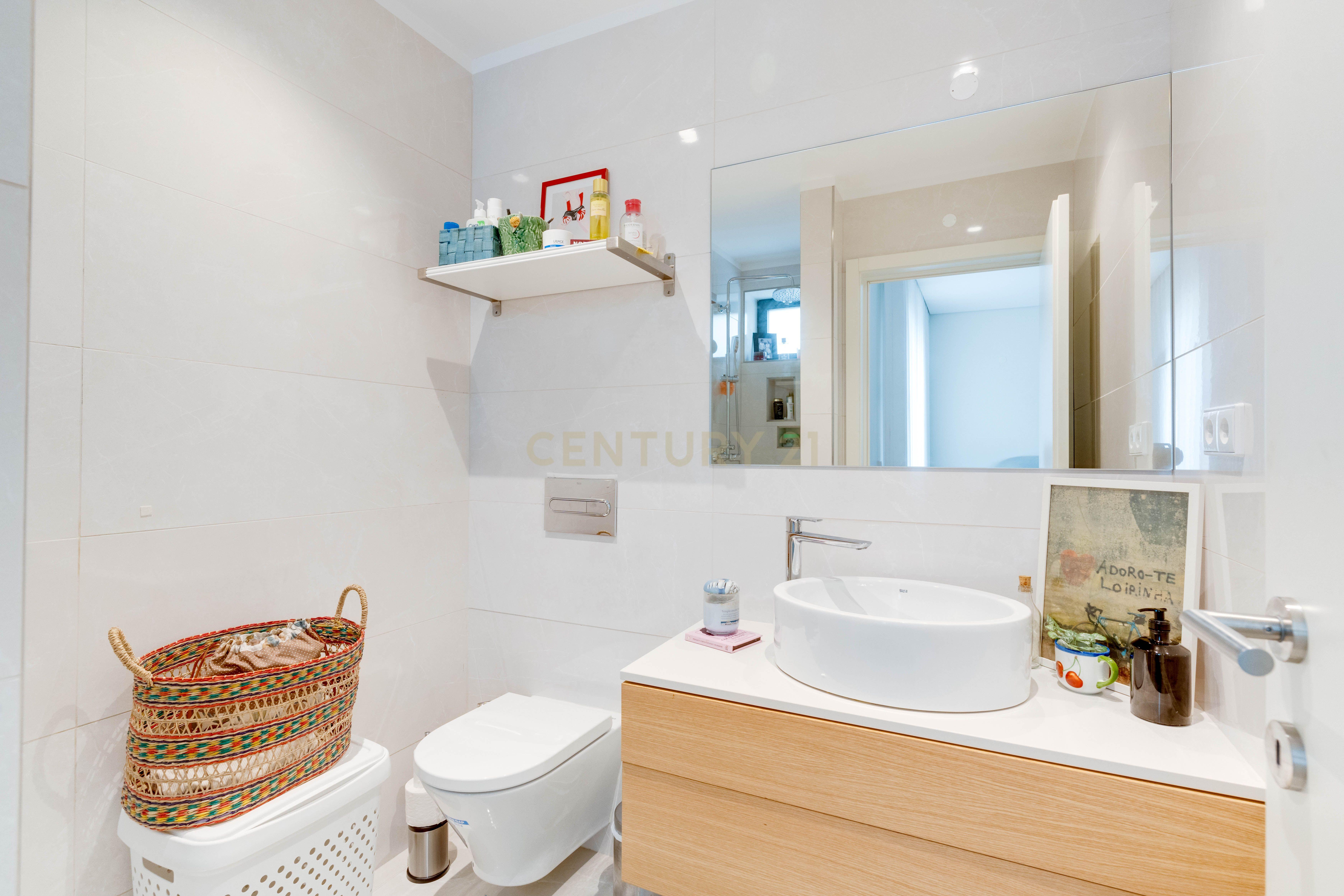 Apartamento T3 Duplex Exclusivo em Espinho – Modernidade e Conforto à Beira-Mar - Image 22
