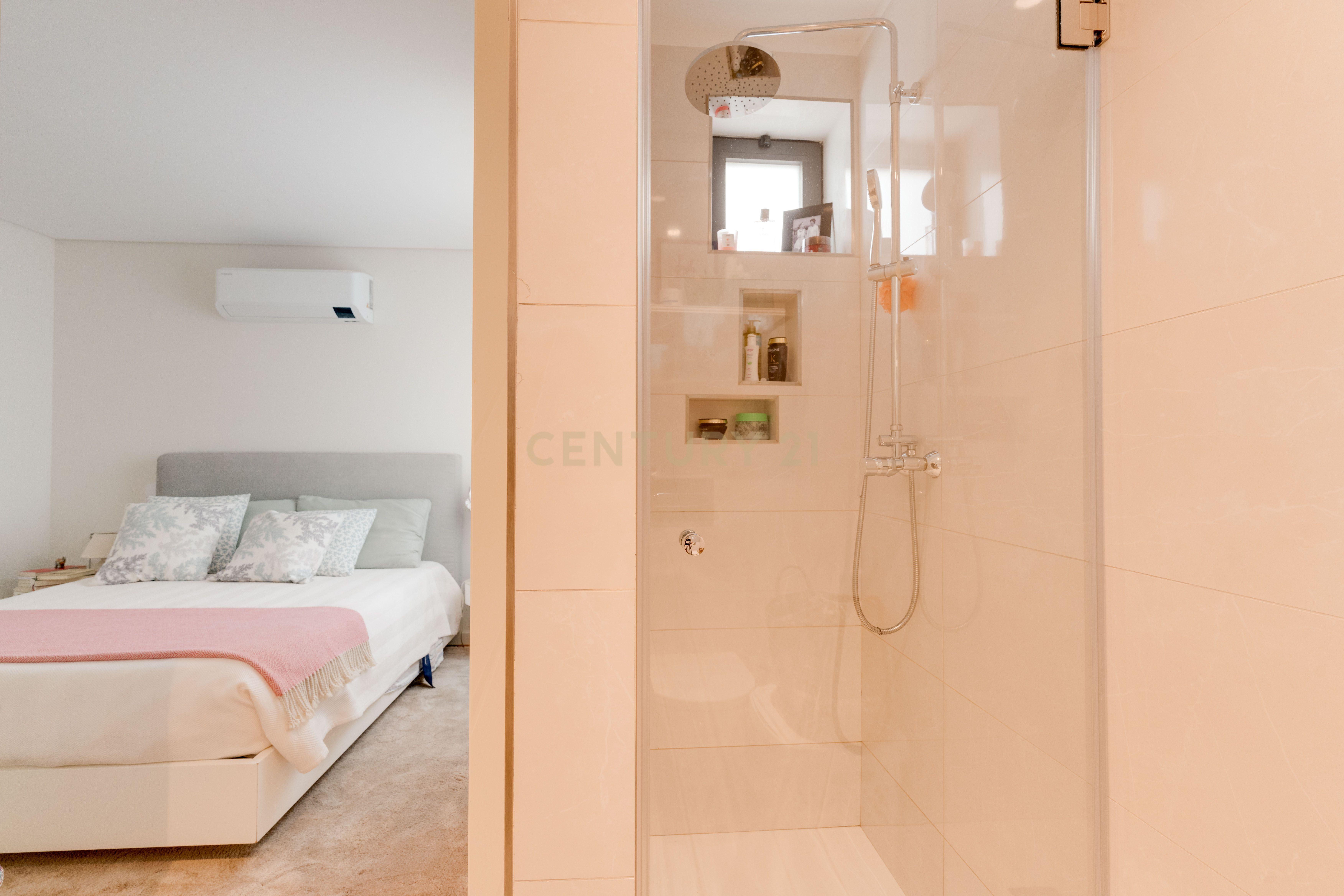 Apartamento T3 Duplex Exclusivo em Espinho – Modernidade e Conforto à Beira-Mar - Image 17