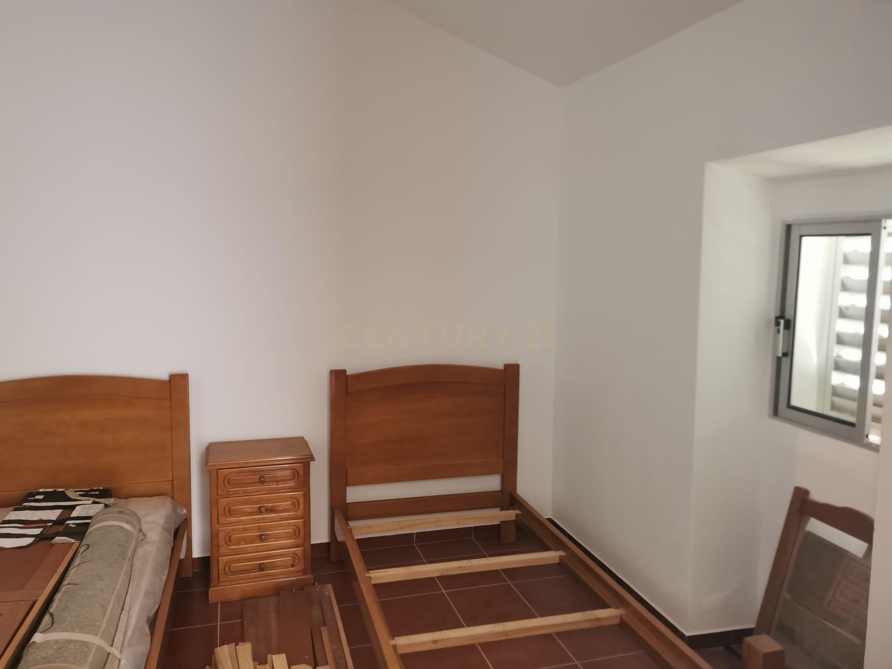 Casa terrea com anexo em ruina - Image 16