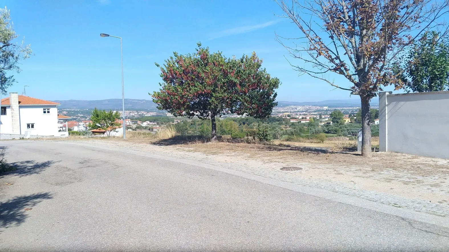 Lote urbano - Image 5