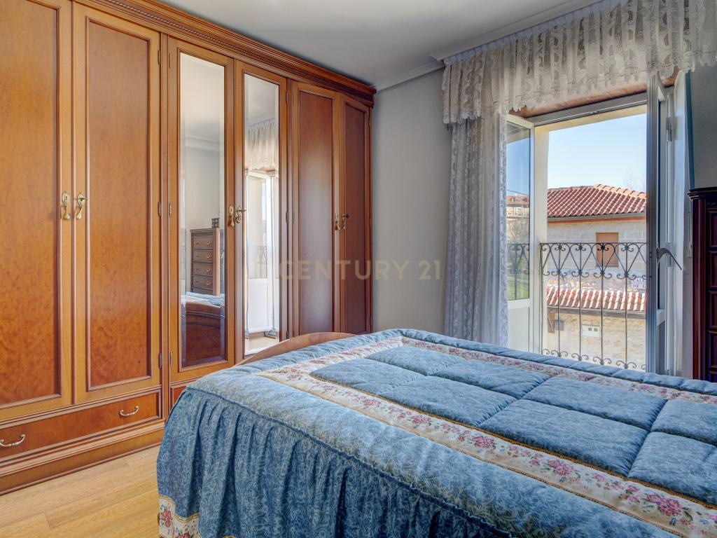 undefined - Image 16
