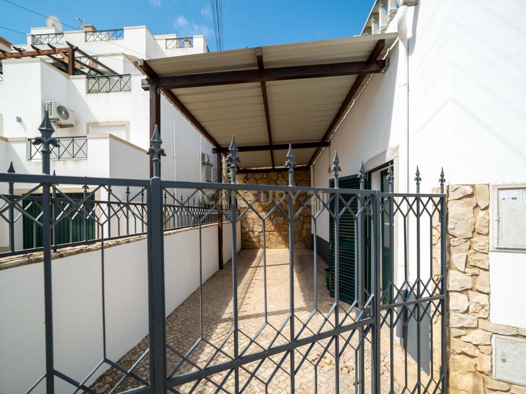 Moradia Isolada T4 na Colina da Asseca a Apenas 1km da Ponte Romana, no Centro de Tavira - Image 45