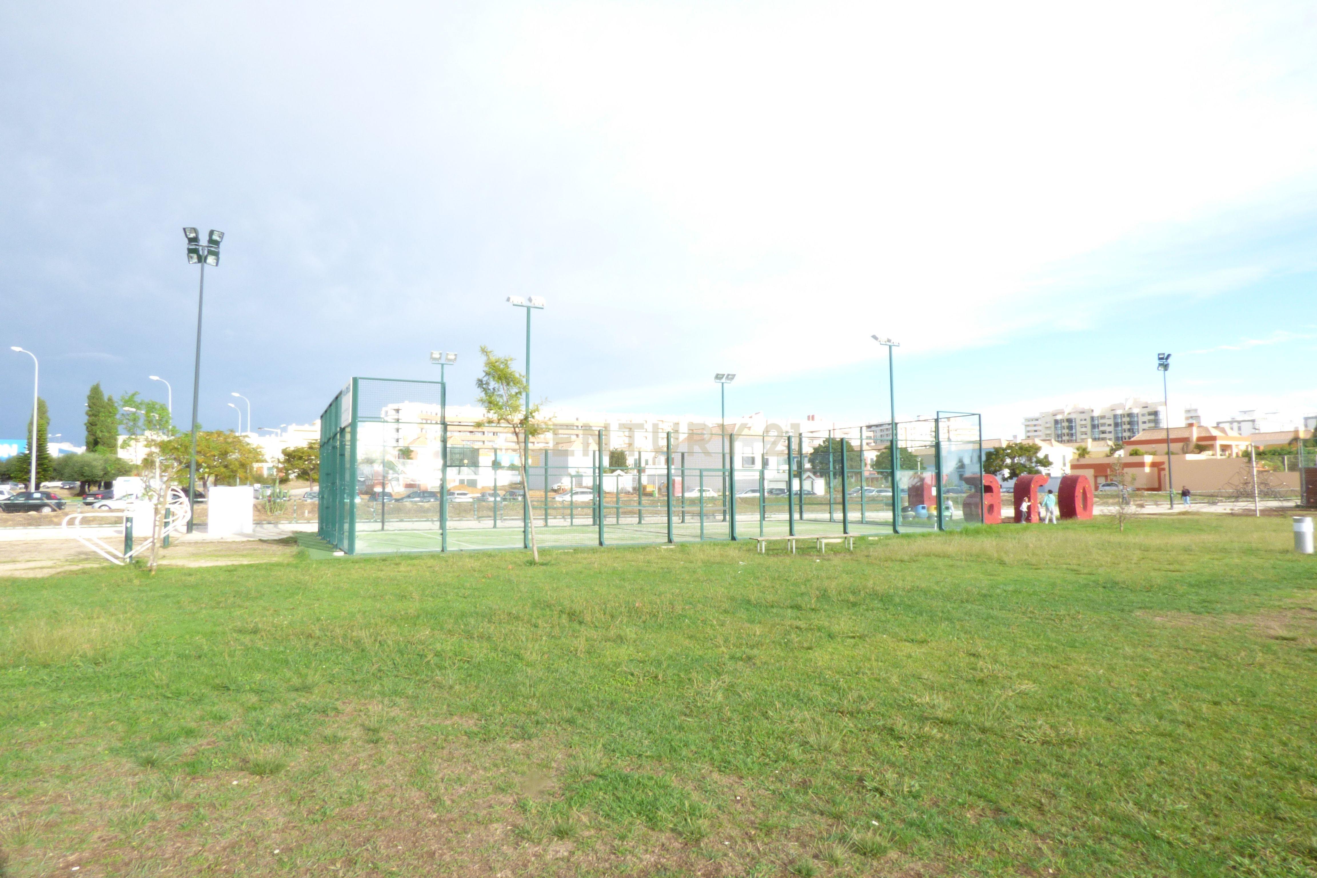Lote para construção, com projeto aprovado de moradia V3    perto do Shopping, Fórum Algarve, e ecovia do Parque Natural da Ria Formosa. - Image 10