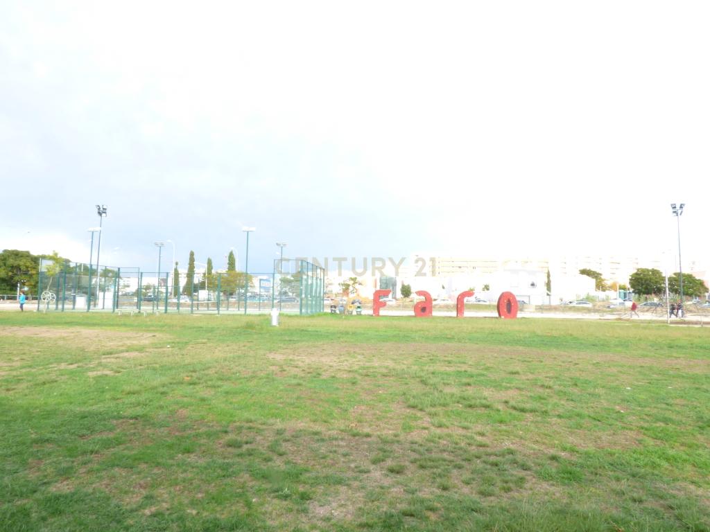 Lote para construção, com projeto aprovado de moradia V3    perto do Shopping, Fórum Algarve, e ecovia do Parque Natural da Ria Formosa. - Image 8