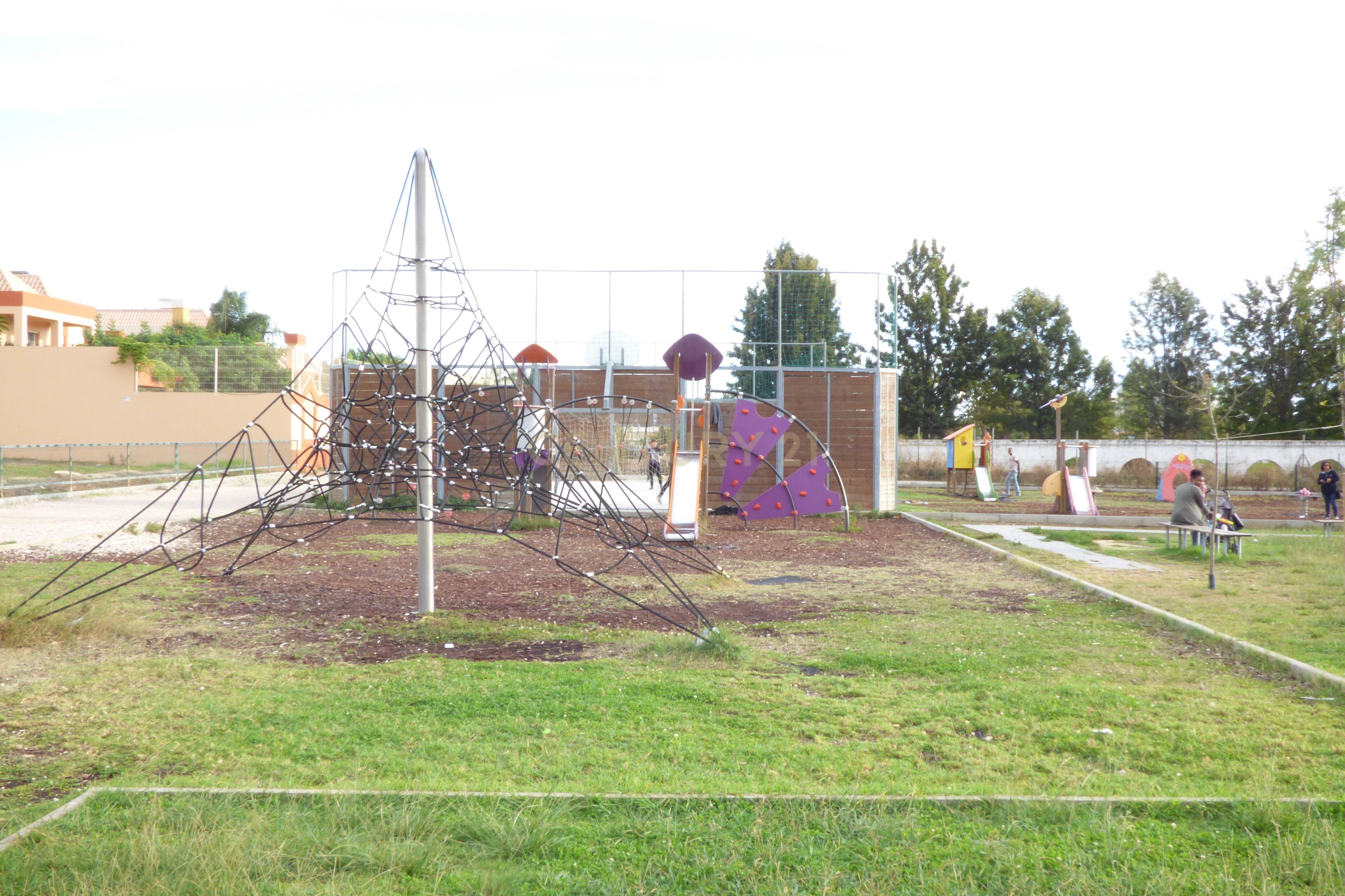 Lote para construção, com projeto aprovado de moradia V3    perto do Shopping, Fórum Algarve, e ecovia do Parque Natural da Ria Formosa. - Image 16
