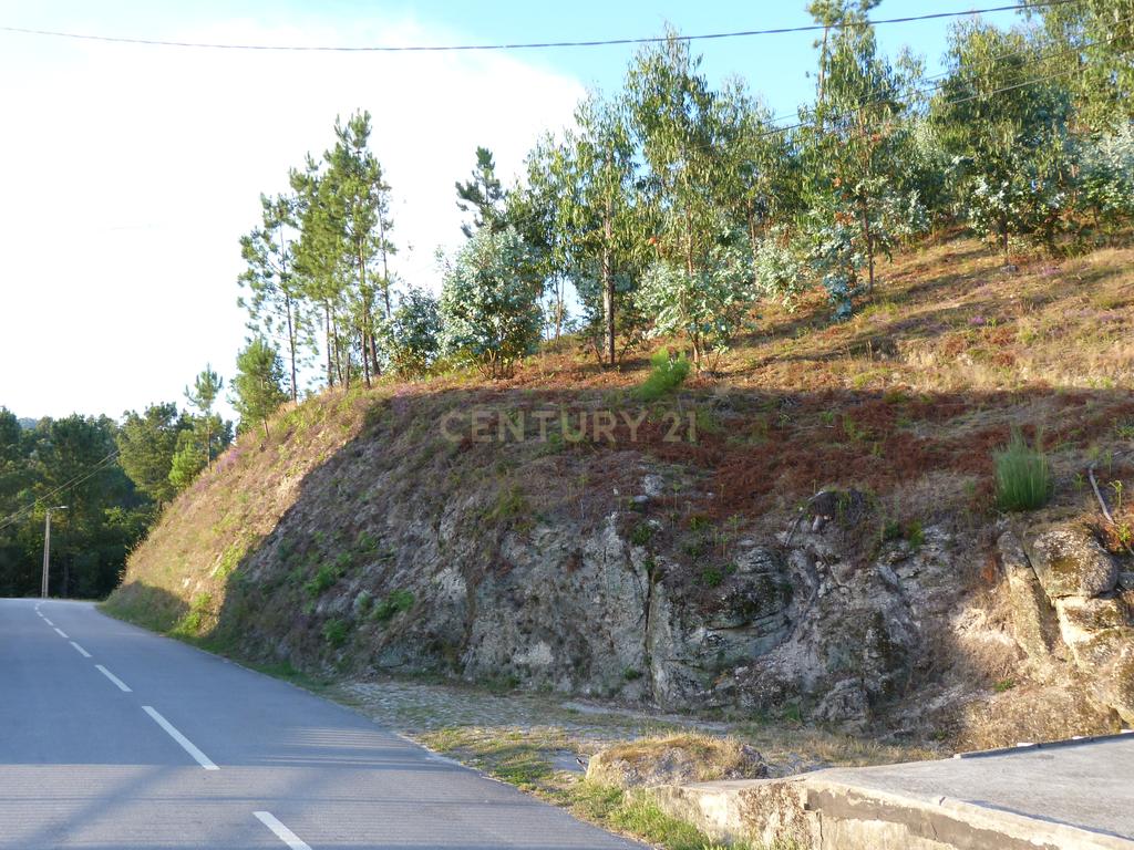 Terreno construção Póvoa de Lanhoso - Image 2