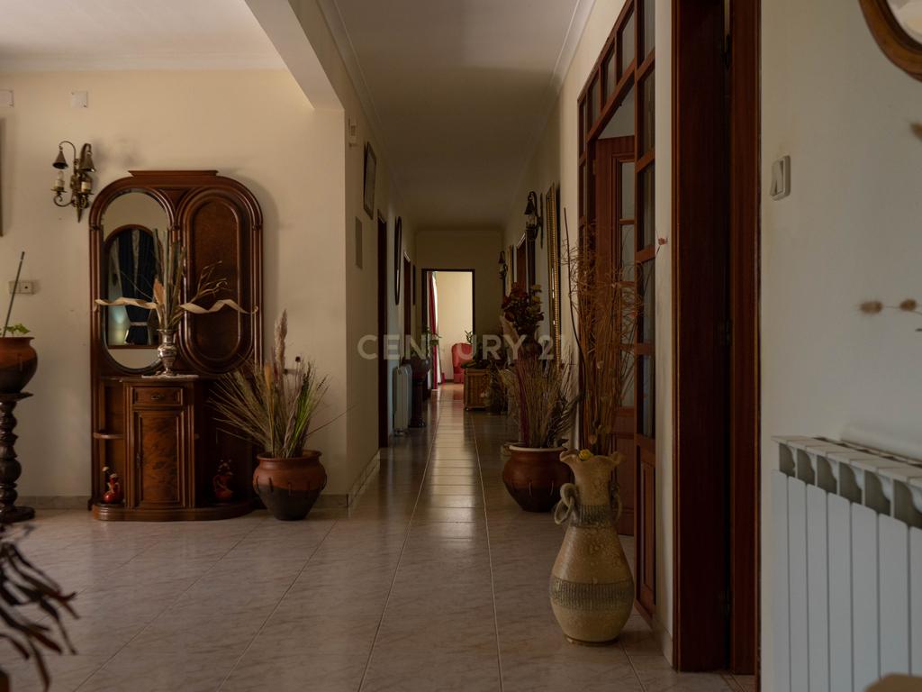 Moradia T5, Alpedrinha, Fundão - Image 12