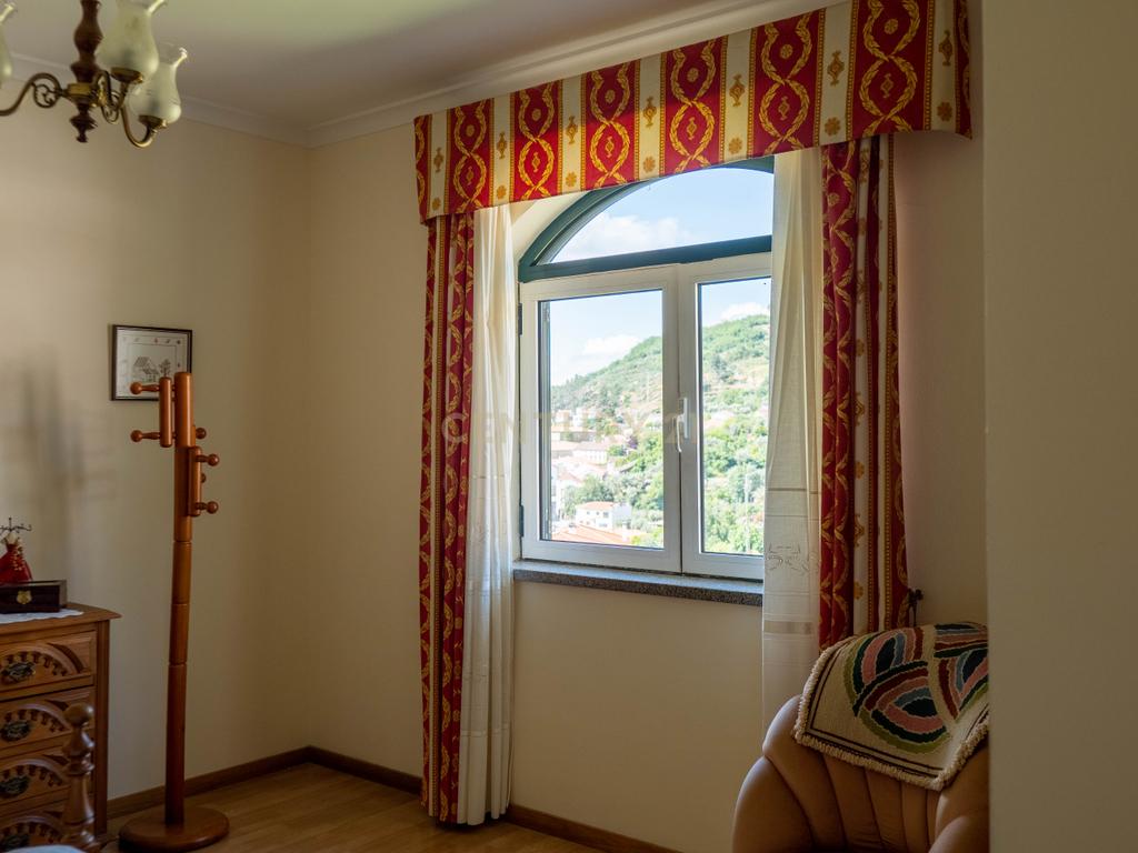 Moradia T5, Alpedrinha, Fundão - Image 19