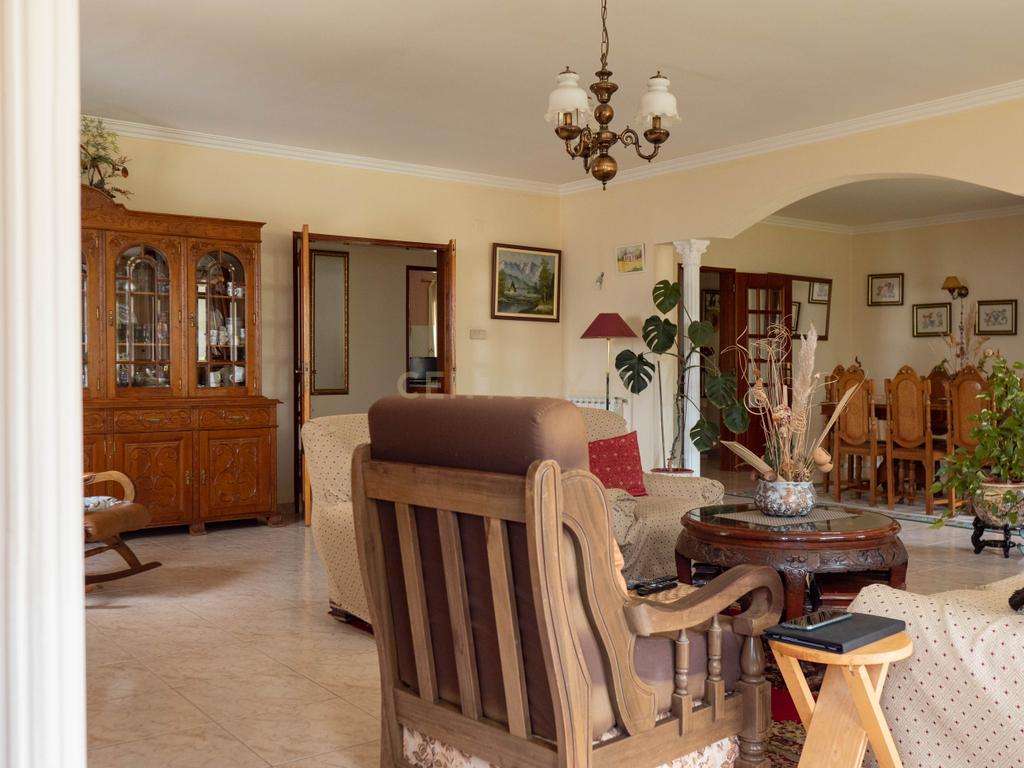 Moradia T5, Alpedrinha, Fundão - Image 36
