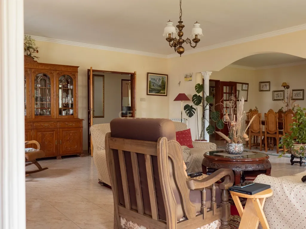 Moradia T5, Alpedrinha, Fundão - Image 36