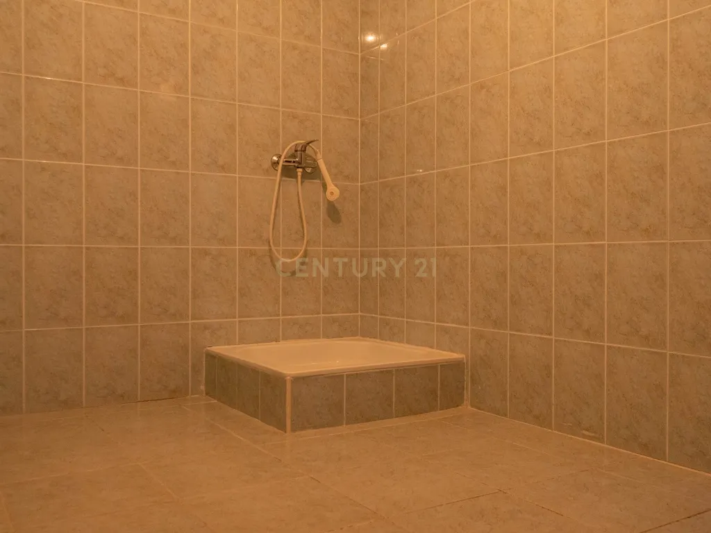 Moradia T5, Alpedrinha, Fundão - Image 56