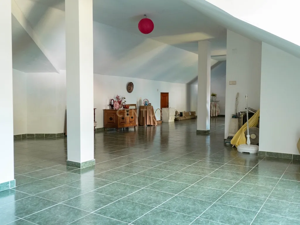 Moradia T5, Alpedrinha, Fundão - Image 52
