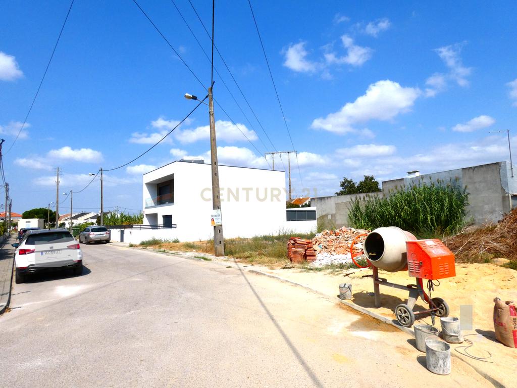 Lote Urbano em loteamento aprovado - Image 1