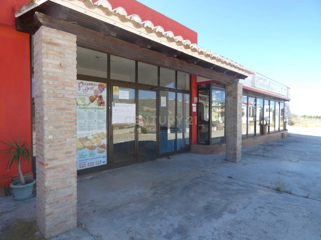 Restaurante à entrada da Praia da Luz! - Image 1