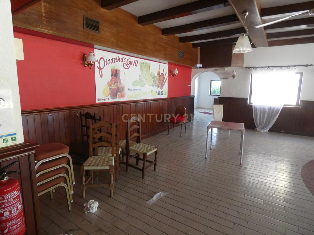 Restaurante à entrada da Praia da Luz! - Image 4