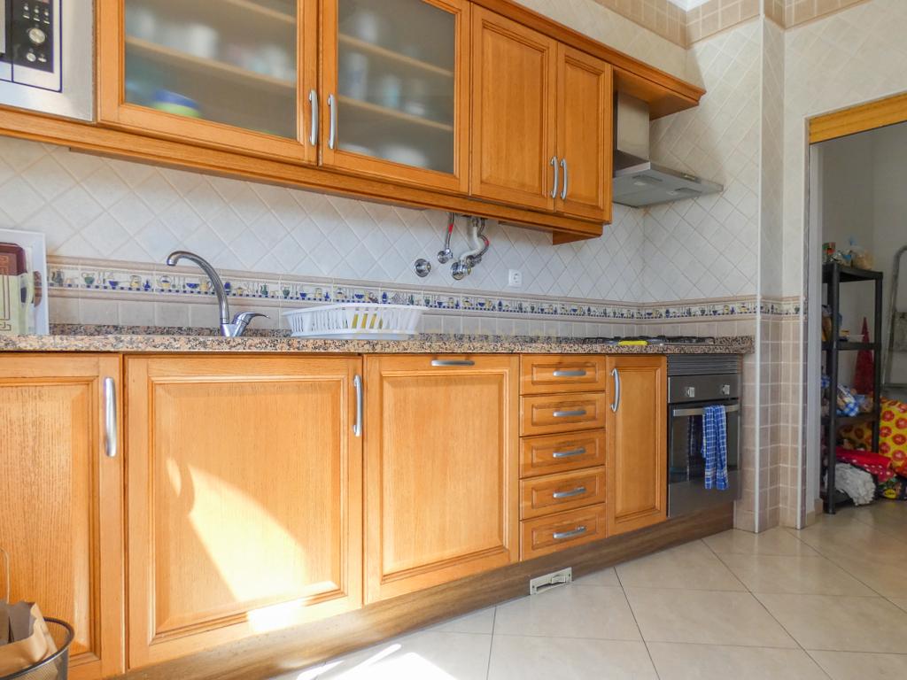 Apartamento T3 com piscina e garagem em Lagos, Portugal - Image 11