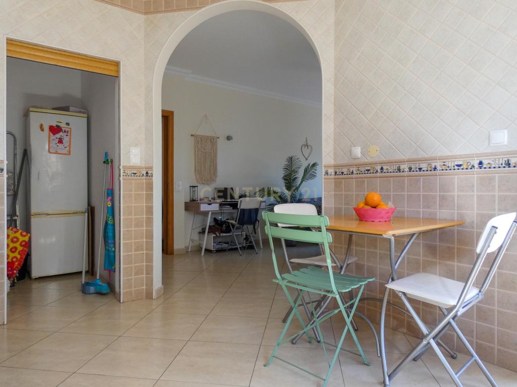 Apartamento T3 com piscina e garagem em Lagos, Portugal - Image 10