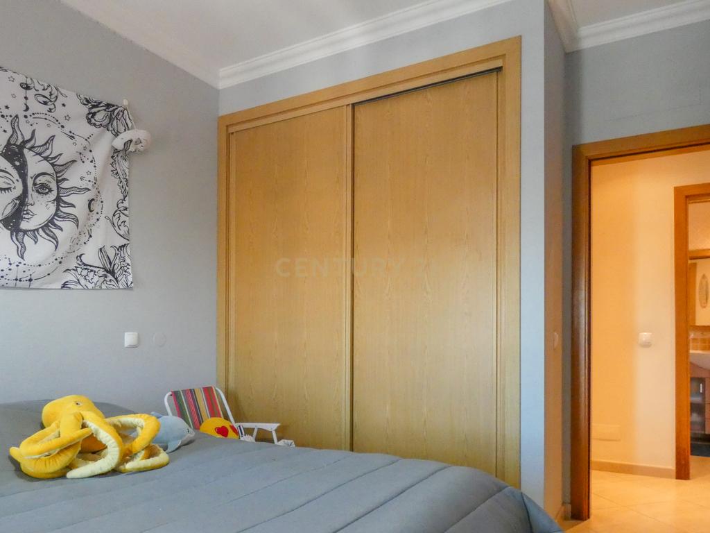 Apartamento T3 com piscina e garagem em Lagos, Portugal - Image 13