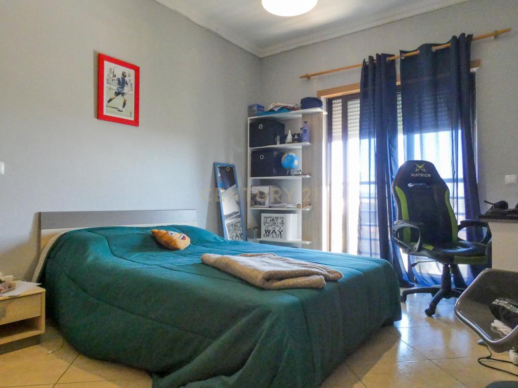 Apartamento T3 com piscina e garagem em Lagos, Portugal - Image 16