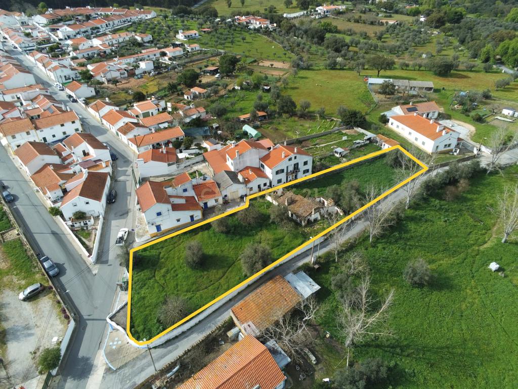 Terreno Urbano em Valverde, a 10 minutos do centro histórico de Évora. - Image 2