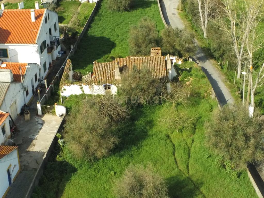 Terreno Urbano em Valverde, a 10 minutos do centro histórico de Évora. - Image 4