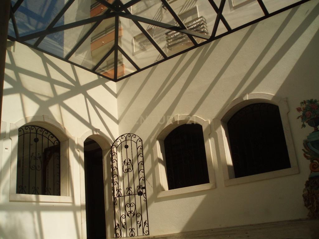 Excelente Moradia T4 - Massamá - Image 22