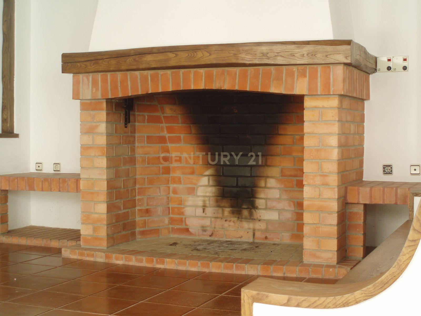 Moradia T4 - Massamá Centro - Image 12
