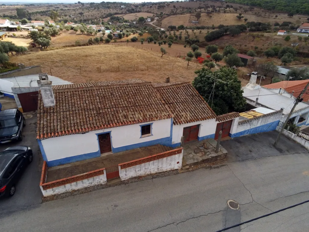Moradia em Santo Antonio do Baldio, inserida num terreno URBANO de cerca 5.888 metros quadrados. - Image 2