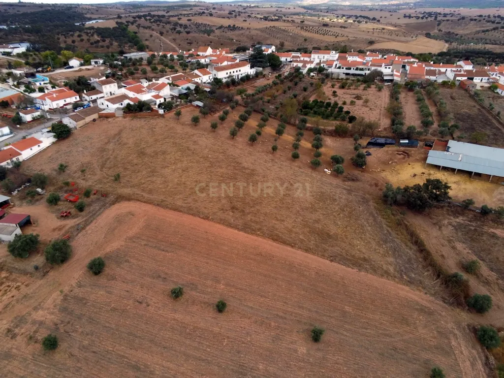 Moradia em Santo Antonio do Baldio, inserida num terreno URBANO de cerca 5.888 metros quadrados. - Image 43