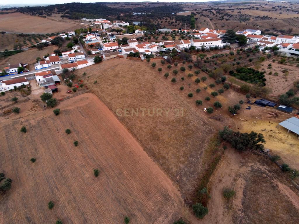 Moradia em Santo Antonio do Baldio, inserida num terreno URBANO de cerca 5.888 metros quadrados. - Image 44