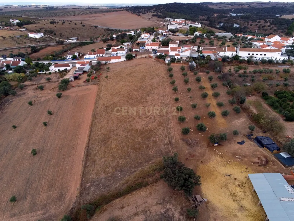 Moradia em Santo Antonio do Baldio, inserida num terreno URBANO de cerca 5.888 metros quadrados. - Image 42